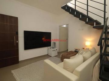 Casa · 116m² · 3 Quartos · 1 Vaga · Casa de Vila Triplex de 116m² com Terraço e Renda no Cambuci
