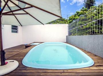 Casa · 225m² · 3 Quartos · 3 Vagas · Casa com 3 dormitórios, suíte, piscina e 3 vagas próxima ao Iguatemi