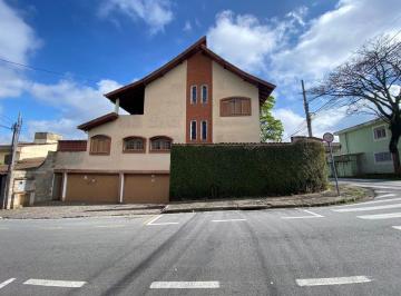 Casa de 4 quartos, São Bernardo do Campo · Sobrado com 600m², 4 dormitórios( 2 suítes), 6 vagas e área gourmet.
