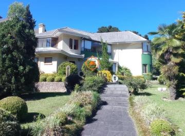Casa · 390m² · 3 Quartos · 1 Vaga · CASA PARA VENDA EM CANELA COM TRÊS QUARTOS, UM COM SUÍTE - SALAR