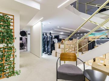 Comercial · 300m² · 10 Quartos · 4 Vagas · Sala comercial na Rua Ministro Nelson Hungria, 239 - SALA 06 • 300 m²