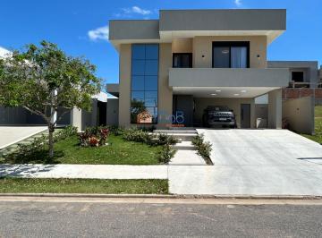 Casa · 295m² · 4 Quartos · 4 Vagas · Casa Porteira Fechada no Alphaville | 4 Suítes, Piscina e Alto Padrão
