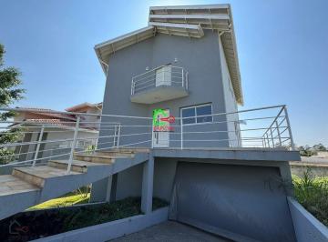 Casa · 348m² · 4 Quartos · Casa de Condomínio para alugar em Pinheirinho de 347.96m² com 4 Quartos e 4 Suites