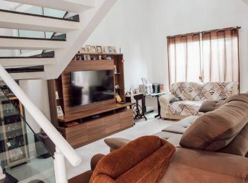 Casa · 200m² · 3 Quartos · Casa de Condomínio para venda em Jardim Alto da Colina de 200.00m² com 3 Quartos e 3 Suites