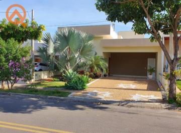 Casa · 180m² · 3 Quartos · 4 Vagas · Casa de Condomínio para venda em Campos Do Conde de 180.00m² com 3 Quartos, 3 Suites e 4 Garagens