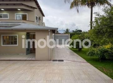 Foto 1 · Casa Ampla com 5 Quartos e Churrasqueira no Centro de Formosa-GO
