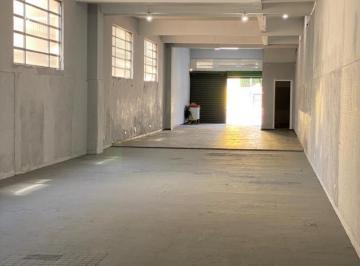 Comercial · 570m² · 1 Vaga · Galpão / Depósito / Armazém para venda e aluguel em Vila Mathias de 570.00m² com 1 Garagem
