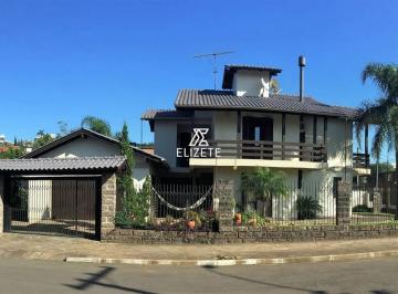 Casa · 244m² · 3 Quartos · 2 Vagas · Casa a Venda com 3 Dormitórios e Piscina no Bairro Primavera
