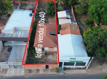 Casa de 4 quartos, Bom Jesus · Terreno com casa em construção