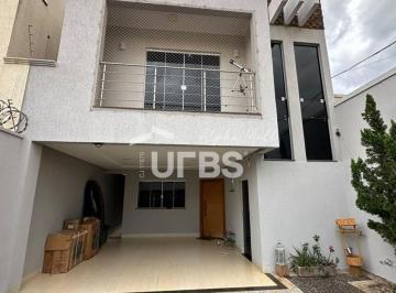 Casa de 3 quartos, Goiânia · SOBRADO 210MT 3 SUITES SETOR JARDIM ATLANTICO
