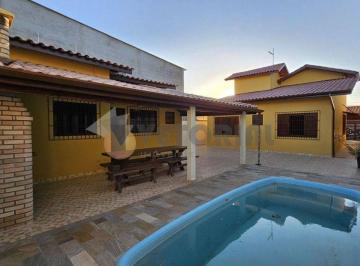 Casa en Venda de 4 quartos Praia das Palmeiras · Casa de 300 m² com 4 quartos à venda em Praia das Palmeiras