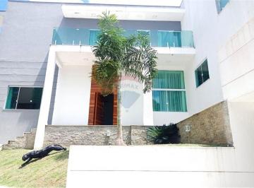 Casa · 200m² · 4 Quartos · 2 Vagas · Casa dentro de condomínio, 4 quartos com suíte, lavabo, churrasqueira, mobiliada