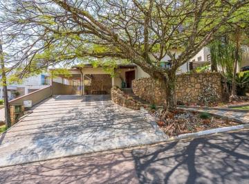 Casa · 352m² · 3 Quartos · 4 Vagas · RESIDÊNCIA DE ALTO PADRÃO NO CONDOMÍNIO VISTA ALEGRE – VINHEDO