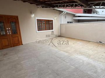 Casa · 156m² · 3 Quartos · 2 Vagas · Casa - Bosque dos Eucaliptos - 3 Dormitórios - 156m².