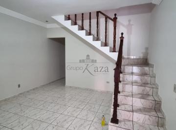 Casa · 197m² · 3 Quartos · 2 Vagas · Casa Sobrado - Residencial Bosque dos Ipês - 3 Dormitórios - 197m².