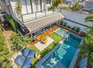 Casa · 300m² · 4 Quartos · 2 Vagas · Casa à venda com 4 suítes, 300 m² ? Reformada com piscina e espaço gourmet no Brooklin