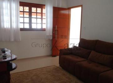 Casa · 125m² · 3 Quartos · 2 Vagas · Casa - Altos do Bosque - 107m² - 3 Dormitórios- Aceita permuta.