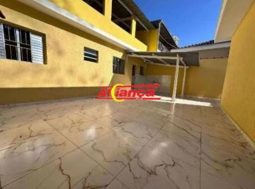 Casa · 135m² · 3 Quartos · 10 Vagas · Sobrado Espaçoso com 250 m² no Cidade Maia - 3 dormitórios (1 suíte ),10 vagas e edicula completa