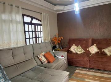 Casa · 360m² · 3 Quartos · 3 Vagas · Casa - Jardim Maria Amélia - Jacareí - 3 Dormitórios - 251m².