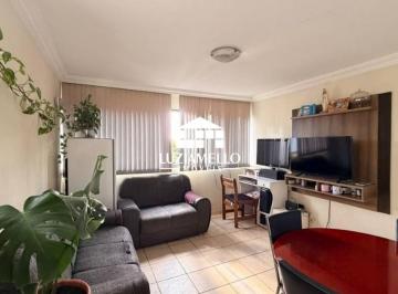 Sala · Q.209, 3 quartos, original com uma ótima planta!