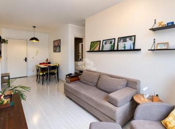 Photo 1 · Apartamento de 2 dormitórios e 1 vaga de garagem, no bairro São João, em Porto A