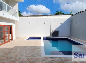Casa · 300m² · 6 Quartos · 3 Vagas · Sobrado à venda no Guarujá com 6 dormitórios e 300m²