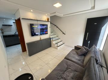 Casa · 60m² · 2 Quartos · 1 Vaga · Oportunidade - Sob. de Condomínio 2 dorms c/ quintal - 435 mil