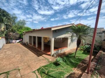 f10b0fe083582f5f3170be15a6dc9f1b9d27b5d9 · Casa com 3 dormitórios à venda, 278 m² por R$ 750.000,00 - Centro - Barretos/SP
