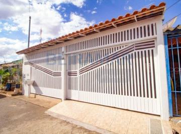 Casa · 120m² · 3 Quartos · 1 Vaga · Casa de 3 Quartos, 1 Suite e Vaga de Garagem à Venda - Ceilândia Sul