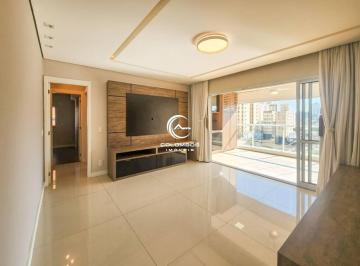 c5373eeed780543bffbb9e75c20fab6cc978830e · Apartamento para alugar no Wide Cambuí em Campinas. 109m², 2 suítes (master com closet), varanda gou