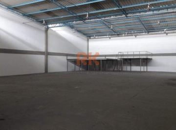 Comercial · 1100m² · 5 Vagas · Galpão Comercial/Industrial de 1.100 m² para Aluguel no Bairro Itapoã
