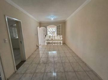 Casa · 214m² · 3 Quartos · 2 Vagas · OPORT. ATT. INVESTIDOR 2 CASAS MAIS UM BARRACÃO