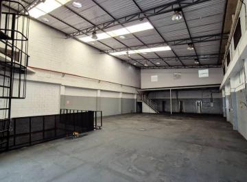Comercial · 384m² · Galpão comercial de 384 m² para diferentes finalidades. 10 metros de pé direito- Centro de São Caeta