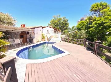 whatsapp-image-2026-09-16-at-16-08-431789585993451.jpeg · Casa com 354m² de área total, 4 suítes, piscina e 2 vagas no Rio Vermelho. Localização privilegiada 