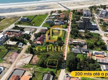 Terreno · 240m² · TERRENO ESQUINA - Maravilhoso Terreno de Esquina Apenas 200 mts do Mar