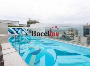 Apartamento · 30m² · 1 Vaga · Studio :  / Residencial / Centro