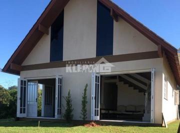 Casa · 120m² · 2 Quartos · Casa