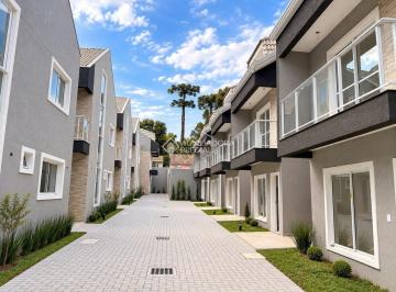 Casa · 132m² · 3 Quartos · 1 Vaga · Sobrado em condomínio fechado
