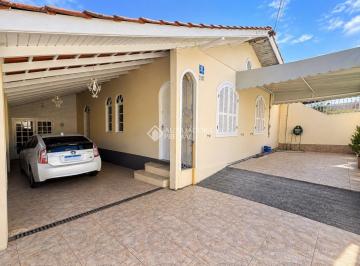 Casa · 200m² · 5 Quartos · 3 Vagas · Casa 5 dormitórios 3 vagas de garagem no bairro Santo Antonio