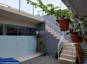 Casa · 203m² · 5 Quartos · Oportunidade de negócio ACEITA PERMUTA EM FLORIANÓPOLIS.