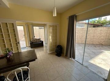 Casa · 190m² · 4 Quartos · 2 Vagas · Casa em  Canasvieiras a 200m do mar em Florianópolis