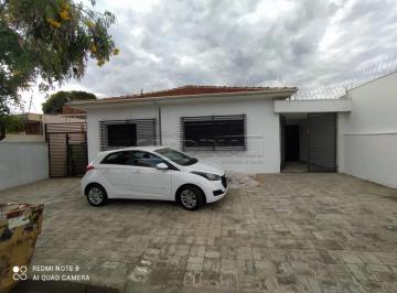 Casa · 200m² · 3 Quartos · 4 Vagas · Casa para venda em Centro de 200.00m² com 3 Quartos, 1 Suite e 4 Garagens