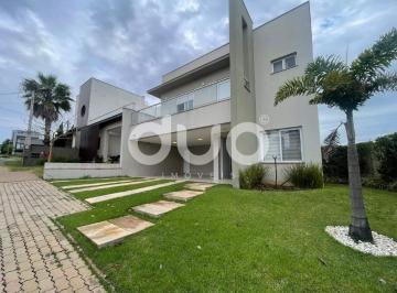 Casa · 246m² · 3 Quartos · 4 Vagas · Casa em condomínio com 3 suítes e lazer completo para aluguel em Piracicaba