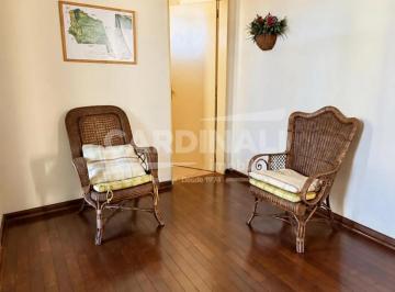 Casa · 369m² · 4 Quartos · 6 Vagas · Casa para venda em Centro de 369.00m² com 4 Quartos, 2 Suites e 6 Garagens