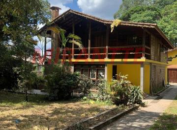 c66e5038ea2c123e395f599bf9f1fafc.jpg · Sobrado de 244m² com 5 quartos