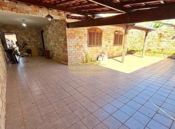 Casa · 290m² · 4 Quartos · 4 Vagas · Casa para aluguel - em Pedra Azul