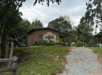 Casa · 3300m² · 4 Quartos · Casa com 4 quartos/dormitórios no bairro Vila Santana, em Santo Amaro da Imperatriz - SC