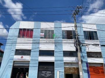 Apartamento · 40m² · 1 Quarto · Kitnet localizada no centro comercial do bairro