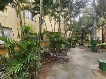 Apartamento · 52m² · 2 Quartos · 1 Vaga · Apartamento moderno 52m² em condomínio na Zona Oeste.