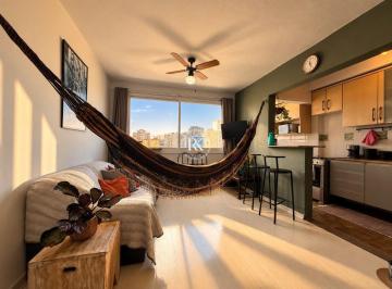 Apartamento · 100m² · 2 Quartos · 1 Vaga · Cobertura à Venda no Centro Histórico em Porto Alegre - 2 Dormitórios, Terraço e Vaga